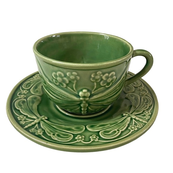 BORDALLO PINHEIRO DRAGONFLY EMBOSSED GREEN CUP & SAUCER PORTUGAL, RARE / RETIRED - Picture 2 of 11
